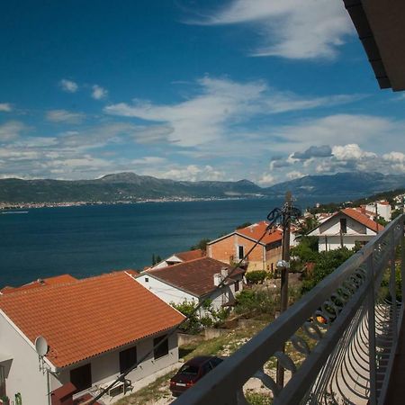 Apartments Vongula โตรกีร์ ภายนอก รูปภาพ