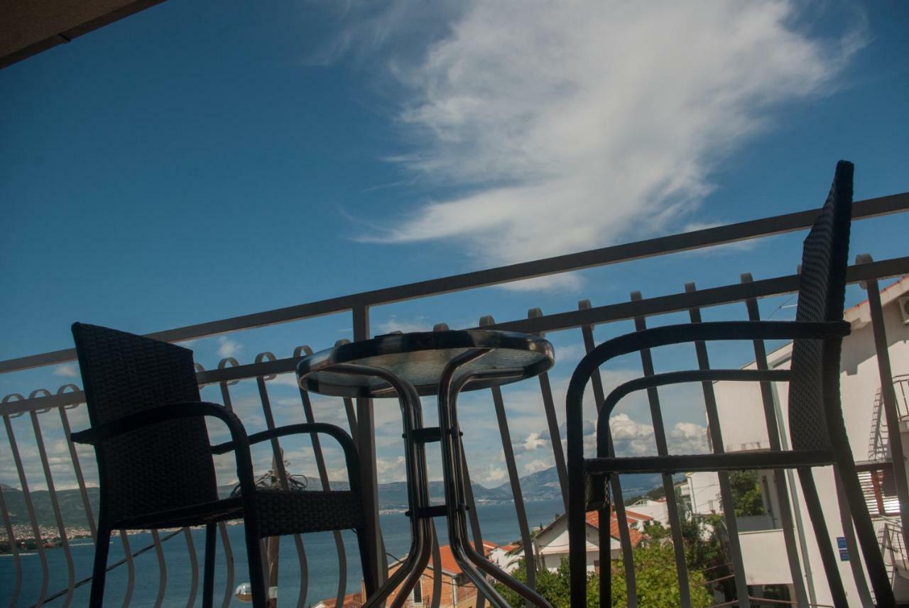 Apartments Vongula โตรกีร์ ภายนอก รูปภาพ